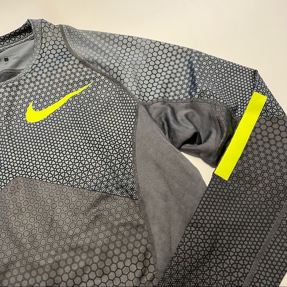 Nike Pro Hyperwarm Fitted Long Sleeve Size Large Gray Green - Picture 7 of 10